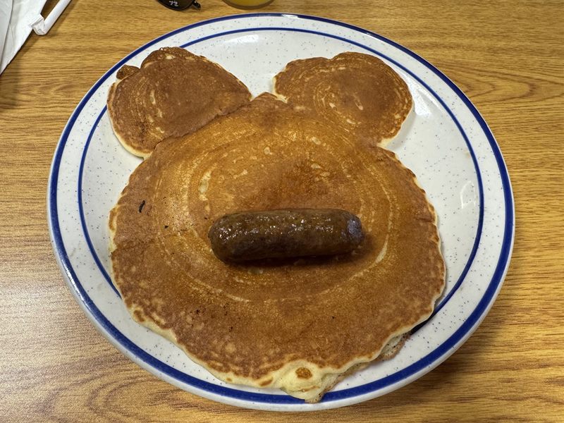 Egg & You Diner food